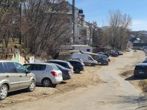Lucrările de reabilitare a străzii Ștefan Tomșa, care a fost eliberată de garaje, prevăd și amenajarea a 24 de locuri de parcare