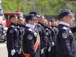 44 de noi pompieri, angajați din sursă externă, au depus jurământul la ISU Suceava
