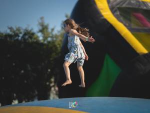 Festival pentru copii, trasee de escaladă, roboții Optimus și Bumblebee, activități interactive și spectacole speciale, la Iulius Mall Suceava