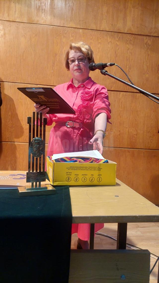 Directoarea Colegiul de Artă „Ciprian Porumbescu”, Alexandra Bejinaru