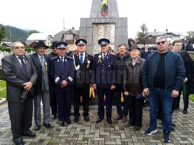 Eroi în eternitate, rezervişti în slujba memoriei