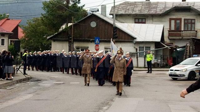 Eroi în eternitate, rezervişti în slujba memoriei