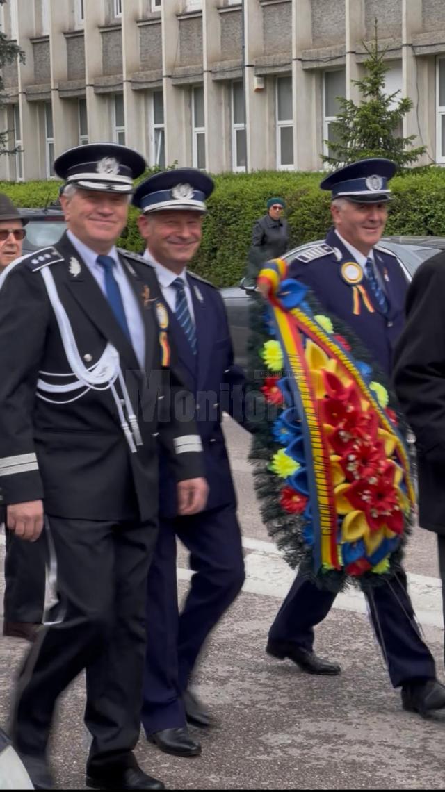Eroi în eternitate, rezervişti în slujba memoriei