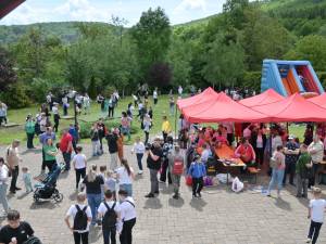 Peste 600 de copii din comunitatea poloneză din Bucovina, sărbătoriți în cadru festiv