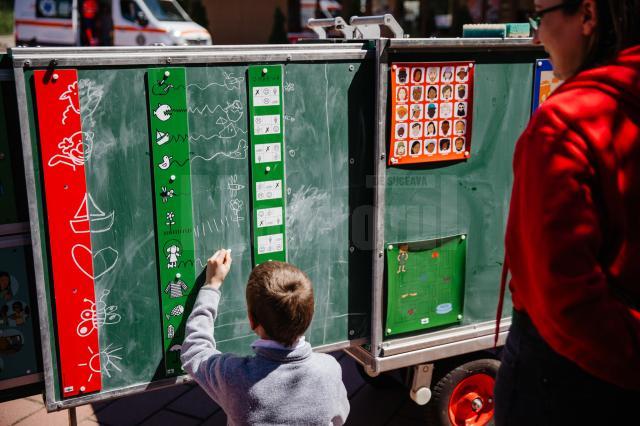 Eveniment festiv dedicat copiilor, în Parcul Tătărași, organizat de Salvați Copiii