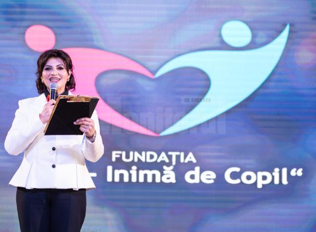 Respect și recunoștință pentru elita școlară. Fundația „Ana – Inimă de copil” a premiat olimpicii la Vicovu de Jos