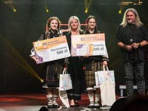 Elevi humoreni premiați la Festivalul Internațional de muzică  „Integrare pictată cu sunet” din Polonia
