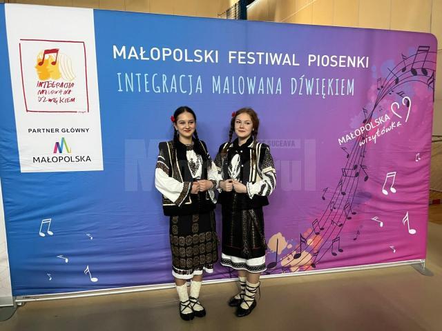 Elevi humoreni premiați la Festivalul Internațional de muzică  „Integrare pictată cu sunet” din Polonia