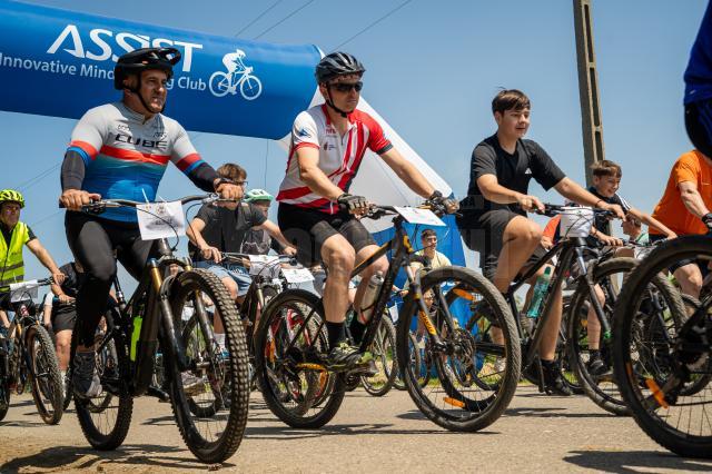 „Maratonul Râșcăi - pedalează pentru educație și sănătate”, ediția a II-a, a reunit 250 de participanți