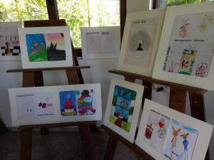 50 de lucrări, realizate de 35 de copii și tineri, cu vârste între 4 și 17 ani, au fost expuse la Centrul pentru Tineret „Ecclesia”