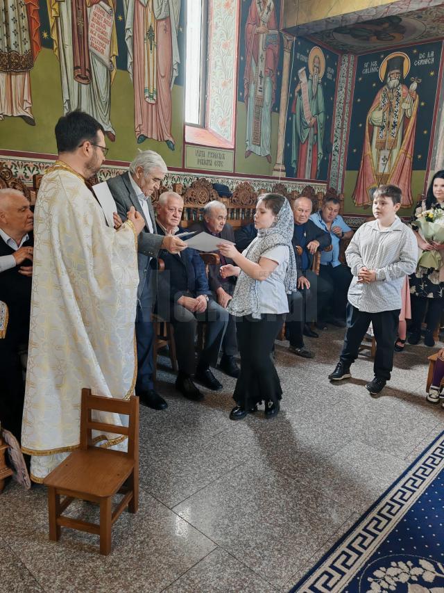 50 de lucrări, realizate de 35 de copii și tineri, cu vârste între 4 și 17 ani, au fost expuse la Centrul pentru Tineret „Ecclesia”