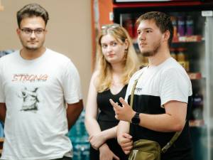 Viziuni studențești în imagini și video, într-o expoziție creativă de la Universitatea din Suceava