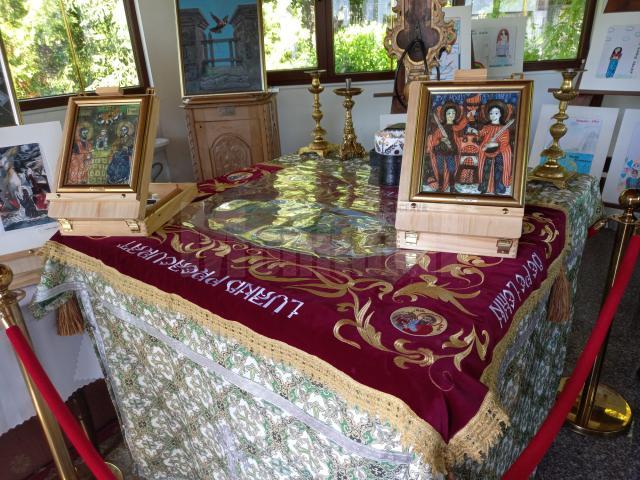 50 de lucrări, realizate de 35 de copii și tineri, cu vârste între 4 și 17 ani, au fost expuse la Centrul pentru Tineret „Ecclesia”
