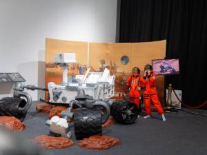 Expoziția First Kids on Mars și locul de joacă digital Cosmos, disponibile publicului până pe 15 iunie, la Iulius Mall