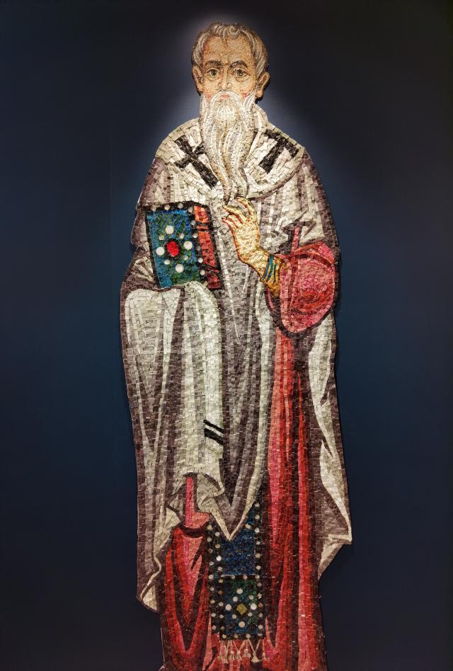 Elemente de mozaic folosite la Catedrala Neamului, expuse la Palatul Dornelor