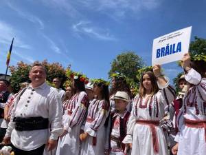 „Simboluri ale românilor”, tema Festivalului Național Concurs „Regina Sânzienelor”, ediția a XI-a