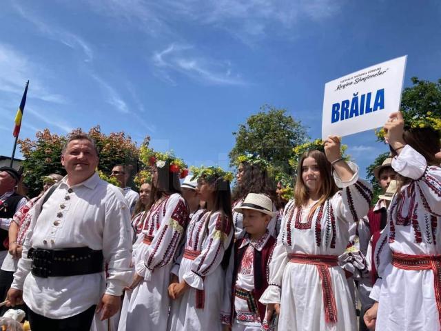 „Simboluri ale românilor”, tema Festivalului Național Concurs „Regina Sânzienelor”, ediția a XI-a