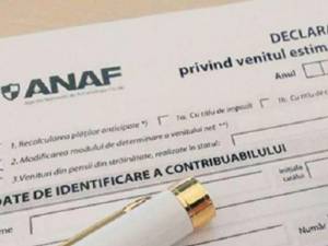 Doar 94 de profesori din întreg județul Suceava își declară la Fisc meditațiile pe care le oferă elevilor. Foto: romanialibera.ro