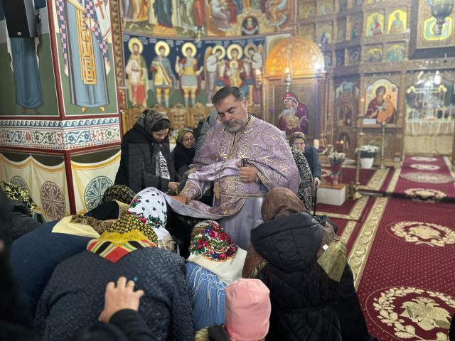 Dublă lansare de carte, la Biserica „Sfinții Apostoli Petru și Pavel" din Parohia Moara-Bulai
