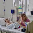 Amelia, în vârstă de 2 ani, care suferă de o boală foarte rară, are nevoie de 20. ...