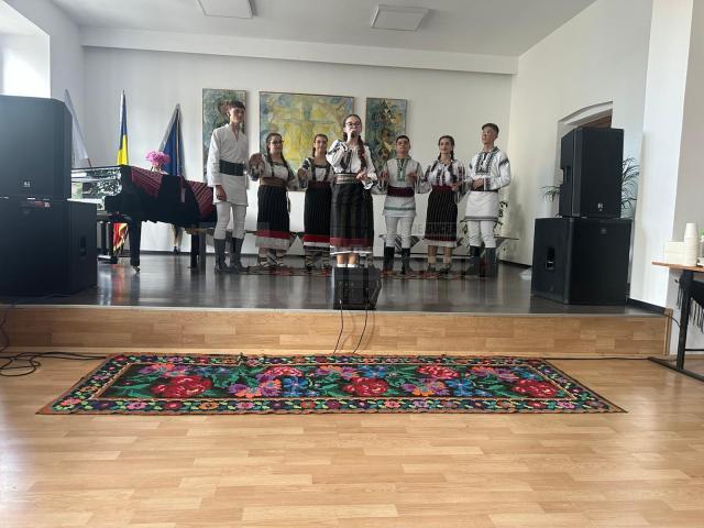 „Bucovină, te cântăm!”, recitalul elevilor clasei de canto popular de la Colegiul de Artă