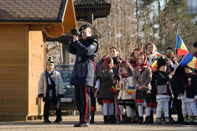 Matei Trofin, pasionat de foto și cinematografie, spune prin lentila camerei poveștile din viața colegiului militar