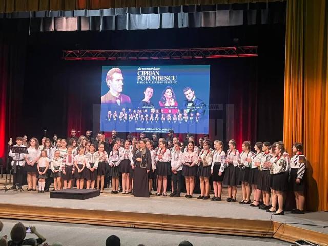 Muzica vibrantă a lui Ciprian Porumbescu, ascultată cu emoție de sute de spectatori, la Suceava