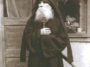 Sfântul Cuvios Paisie de la Sihăstria– Isihastul vremurilor noastre – 20 iunie 1897-10 iunie 1922 – începutul unei veșnicii