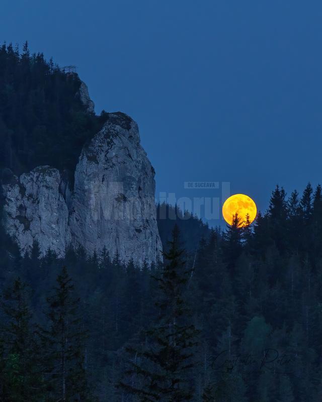 Luna Căpșună, un fenomen astronomic inedit, foarte spectaculos, va atinge apogeul miercuri, 11 iunie - foto Constantin Rotar