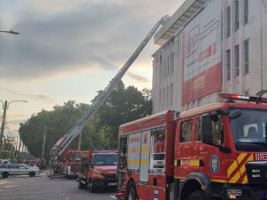 Incendiu la sala de sport situată la ultimul etaj al Complexului Comercial "Bucovina"