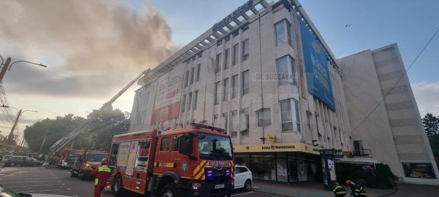 Incendiu la sala de sport situată la ultimul etaj al Complexului Comercial "Bucovina"