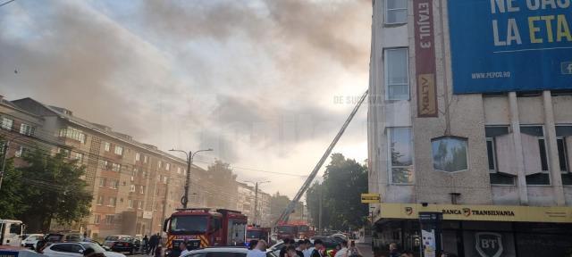 Incendiu la sala de sport situată la ultimul etaj al Complexului Comercial "Bucovina"