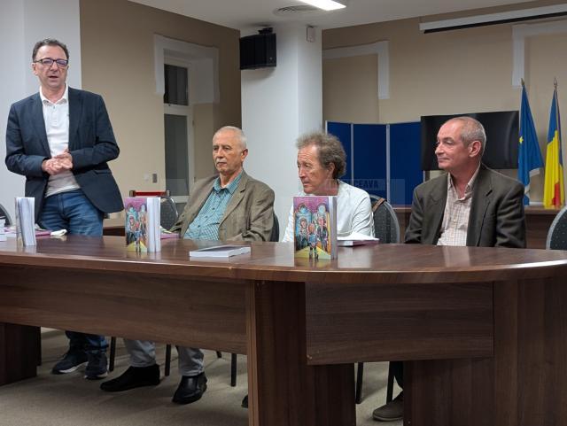 Lansarea volumului „Lumea prezentată sucevenilor. N-ai economist... vine Dan”, semnat de Dan Strutinschi