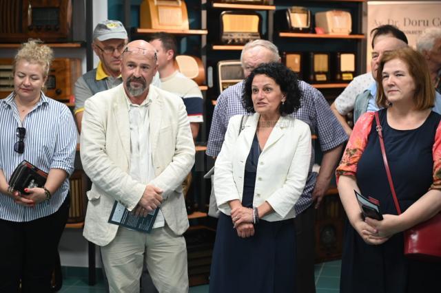 Savin Alexei si Carmen Nastase, cu echipa de la USV