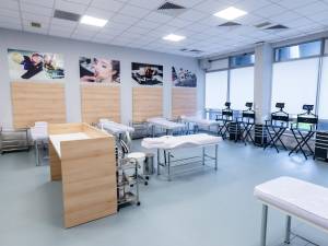 Sala de Cosmetică, de la Școala Postliceală