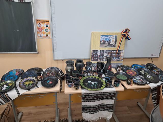 „Mâini dibace-pictură pe ceramică" 4