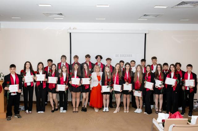 Gala absolvenților de gimnaziu la Colegiul Național „Eudoxiu Hurmuzachi” din Rădăuți 2