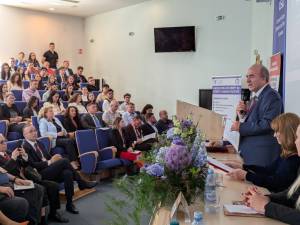 Fostul ministru al Justiției prof.univ.dr. Tudorel Toader a participat la Conferința națională de Drept Penal și Procedură Penală de la Suceava