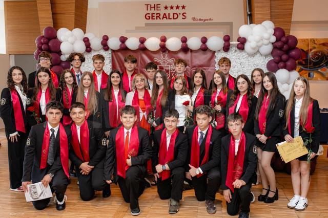 Gala absolvenților de gimnaziu la Colegiul Național „Eudoxiu Hurmuzachi” din Rădăuți