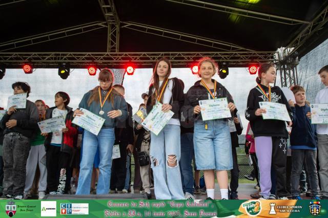 62 de copii au participat la competiția de șah Cupa „Călimani”, ediția a II-a