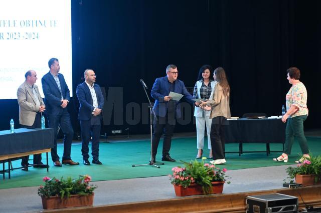 Premierea olimpicilor