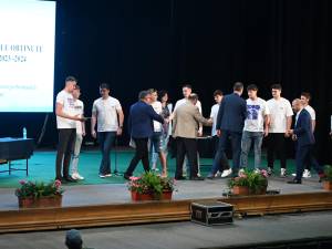 A fost premiată și echipa de handbal băieți de la Liceul cu Program Sportiv Suceava, câștigătoare a locului I la olimpiada națională a sportului școlar