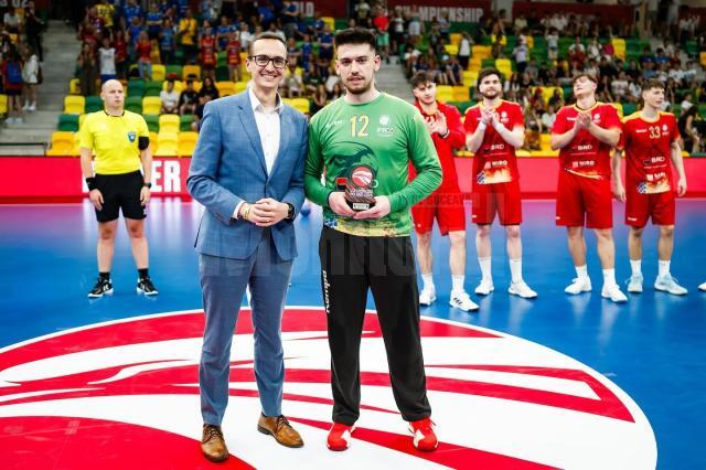 Cel mai bun jucător al întâlnirii a fost desemnat portarul Florin Sîrghie. Foto: IHF/Kolektiff/Sasa Pahic Szabo