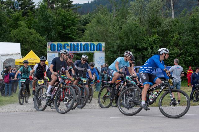 Aproximativ 7.000 de persoane au participat la prima ediție a festivalului Obciniada de la Gura Humorului