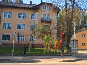 Angajata a ajuns la spitalul din Vatra Dornei