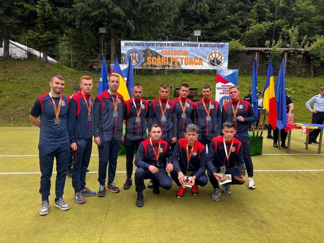 Pompierii suceveni au avut rezultate remarcabile la competiția Scări pe Toaca