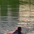 Bărbat salvat de pompieri de la înec