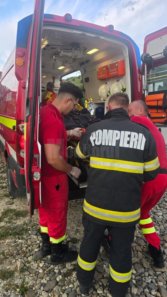 Bărbat salvat de pompieri de la înec