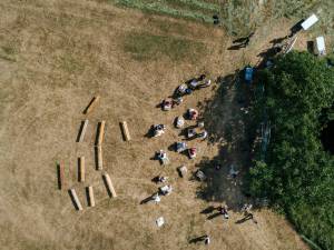 Inedită lansare a albumului foto „În căutarea timpului avut” de Ema Motrescu, în locul numit „Libertate”