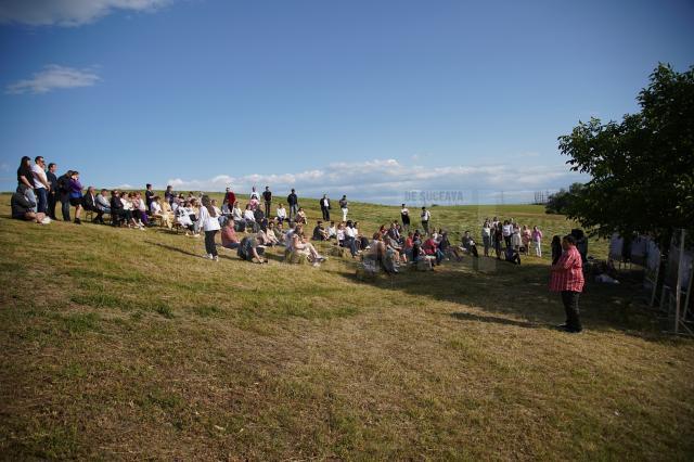 Inedită lansare a albumului foto „În căutarea timpului avut” de Ema Motrescu, în locul numit „Libertate”